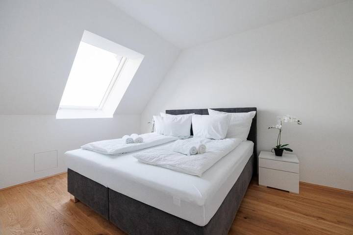 Ferienwohnung für 6 Personen, mit Balkon und Terrasse sowie Garten und Ausblick in Wien - 2
