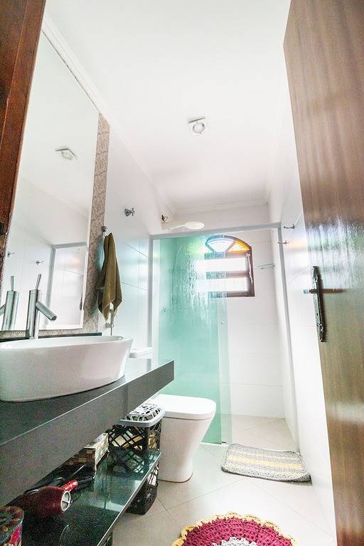 Beste Lage in Caraguá mit Pool - 5 Schlafzimmer - Bis zu 20 Personen in Caraguatatuba, Região Metropolitana do Vale do Paraíba e Litoral Norte