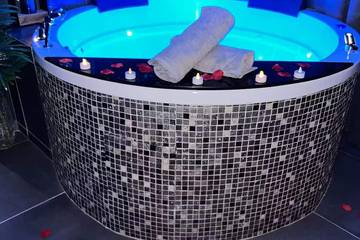 Gîte pour 2 personnes, avec jacuzzi, animaux acceptés à Sernhac