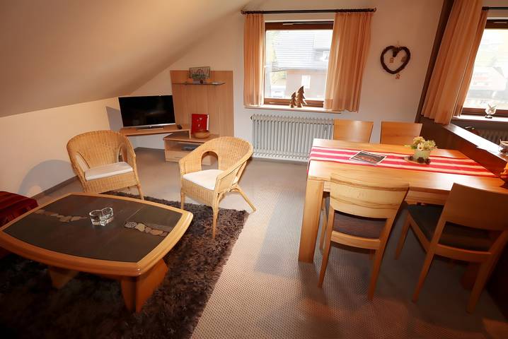 Hütte für 6 Personen, mit Balkon und Garten im Südschwarzwald - 4