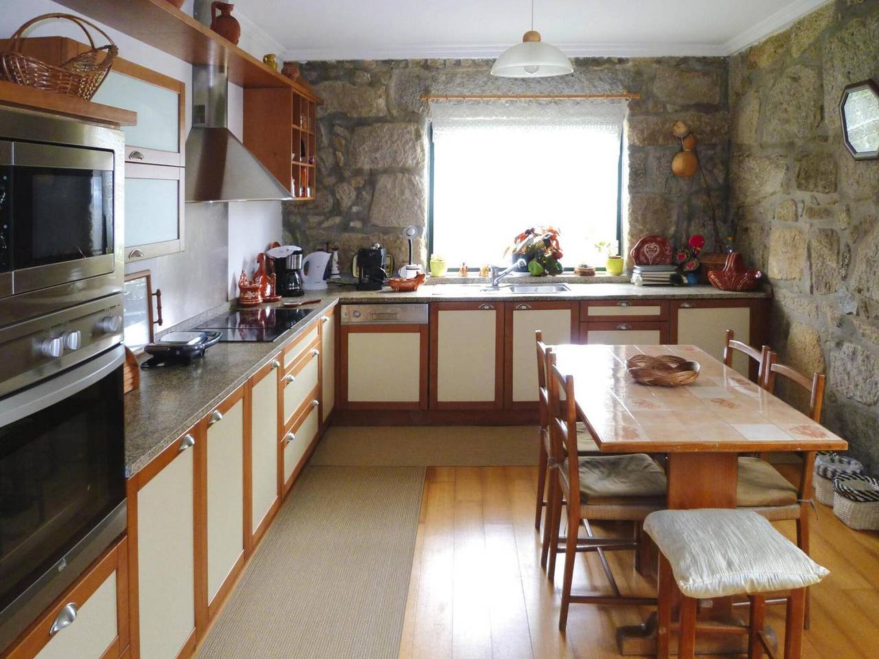 Granit-Haus am Tâmega mit Pool in Penafiel, Porto Distrikt