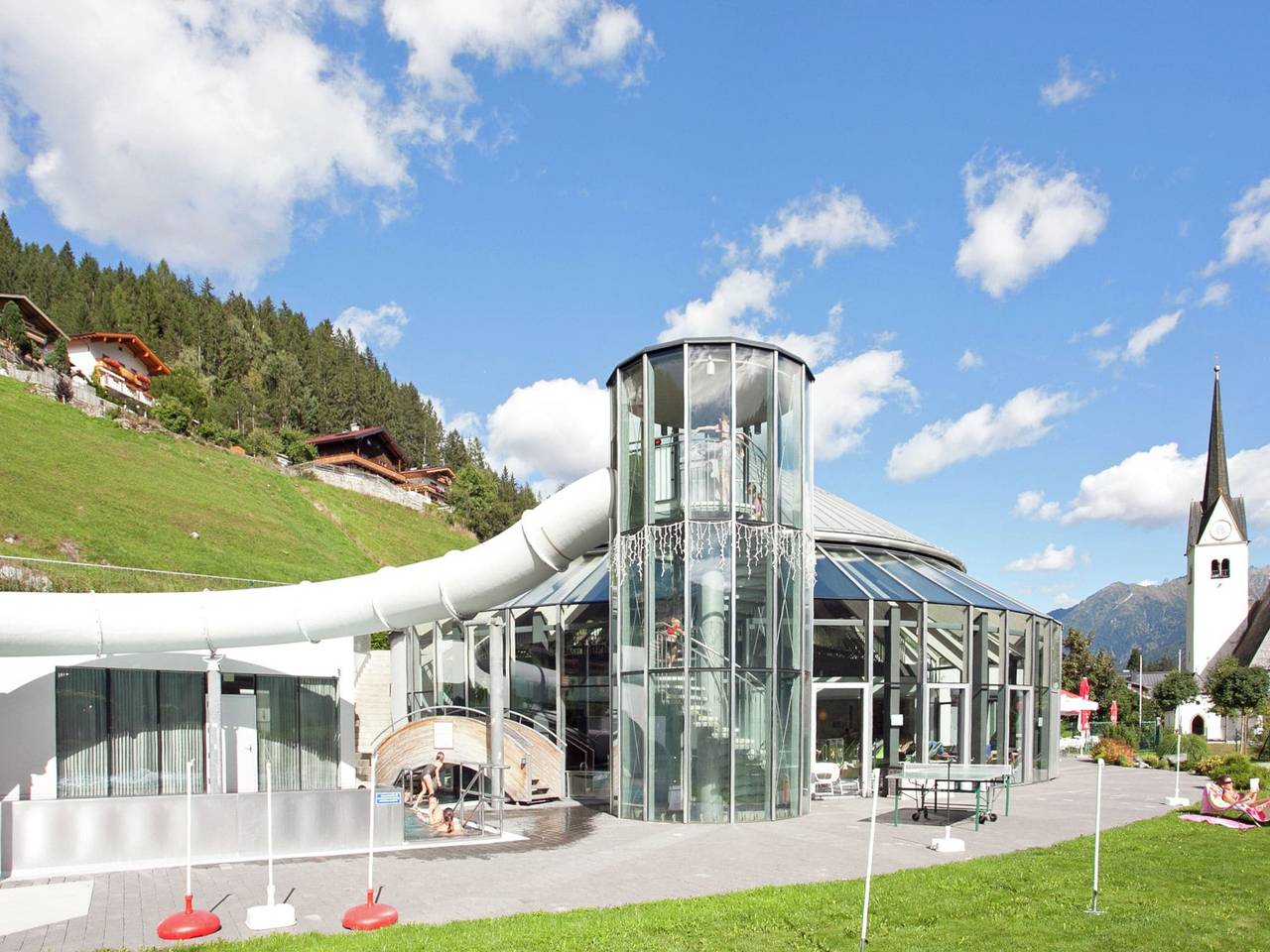 Chalet in Königsleiten mit Pool & Skibus in Pinzgau