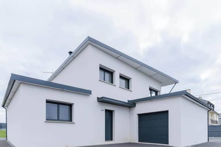 Location de vacances pour 8 personnes, avec jardin et terrasse dans Plage Penfoul