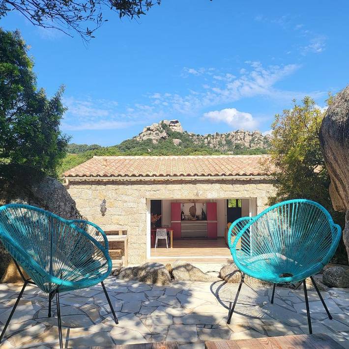 Villa pour 6 personnes, avec jacuzzi ainsi que jardin et piscine à Pianottoli-Caldarello