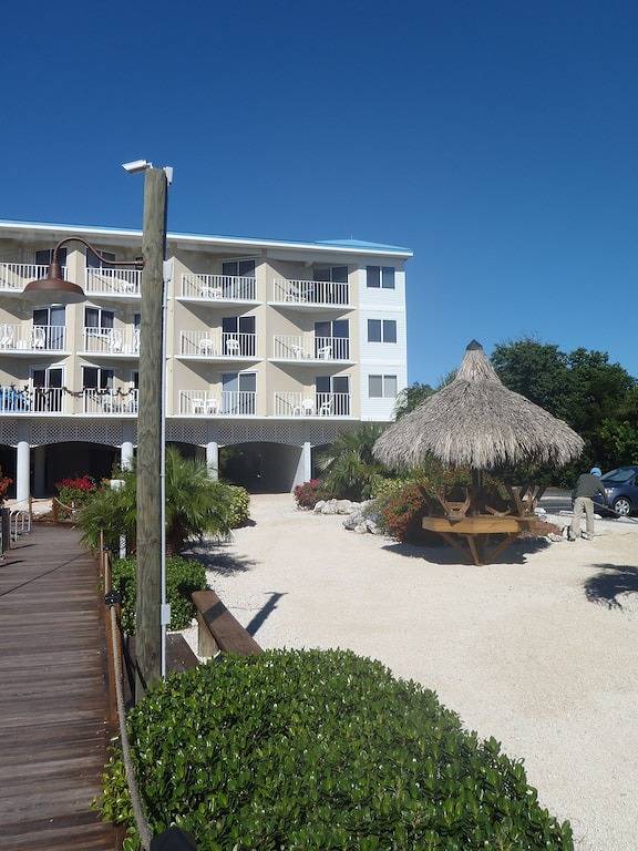 Ferienwohnung für 6 Personen, mit Balkon und Pool sowie Whirlpool - 1