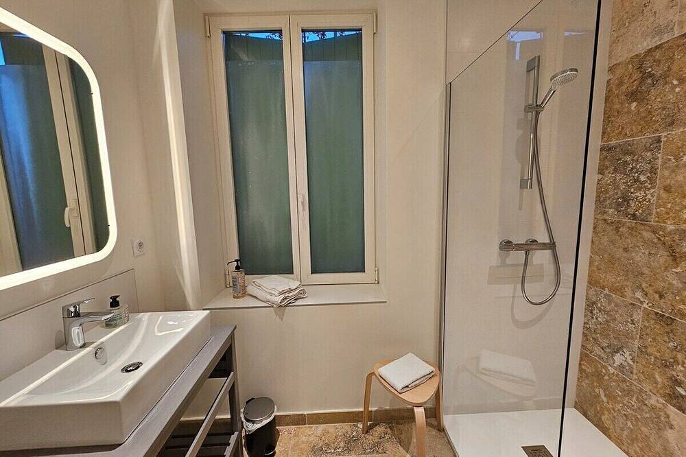 Appartement entier, La Paillote entre Eurexpo St Exupéry in Genas, Lyon et ses environs