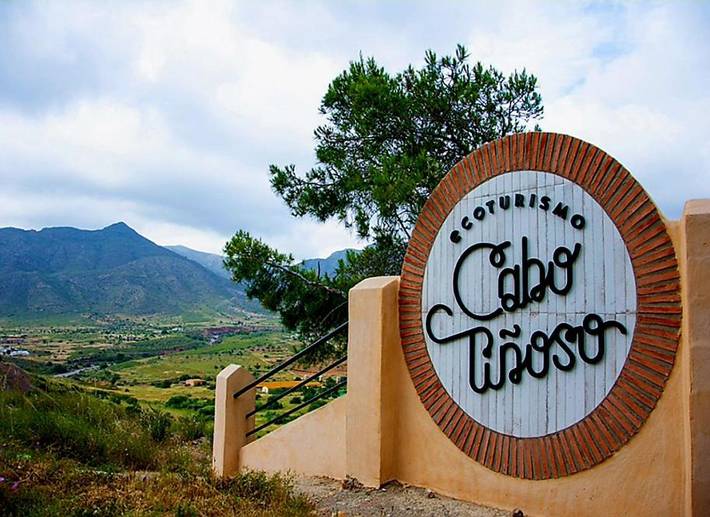 Casa rural para 4 personas, con jardín además de piscina y vistas, Se admiten mascotas en Campo de Cartagena