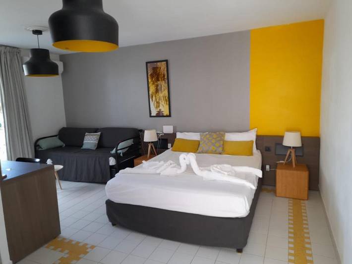 Hôtel pour 4 personnes, avec jardin ainsi que balcon et vue