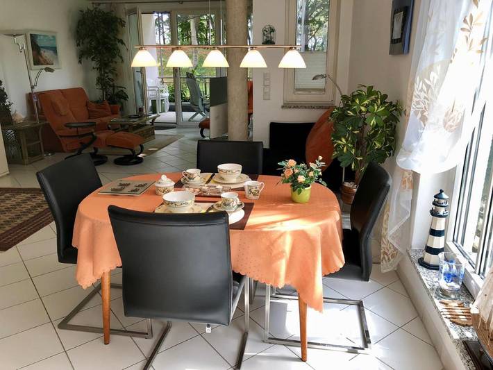 Ferienwohnung für 4 Personen, mit Balkon und Pool sowie Sauna