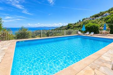 Maison De Vacances pour 6 Personnes dans Roquebrune-sur-Argens, Région de Draguignan, Photo 1