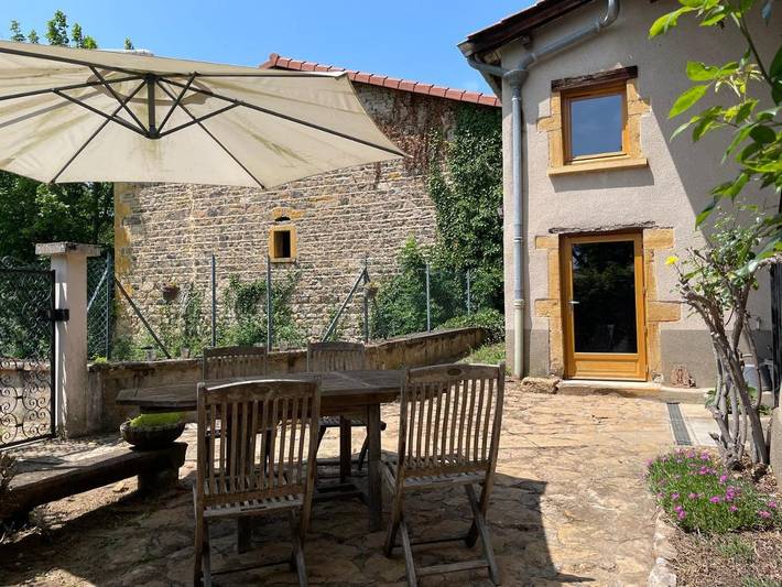 Maison d’hôte pour 2 personnes, avec terrasse à Châtillon (Rhône)