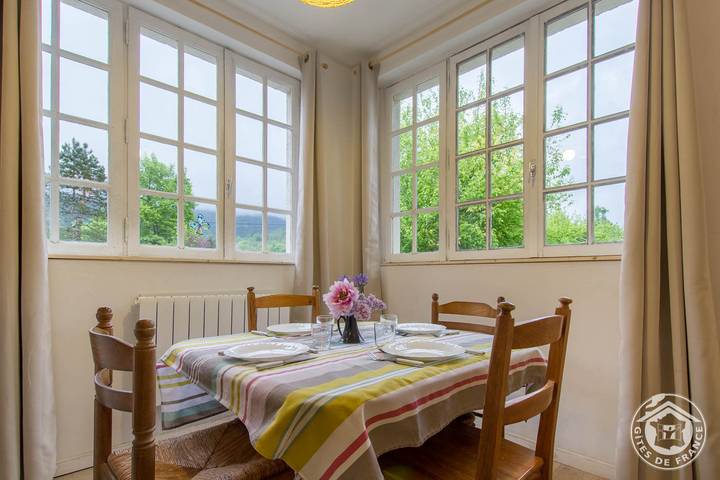 Gîte pour 3 personnes, avec jardin dans Lac d'Aiguebelette - 2