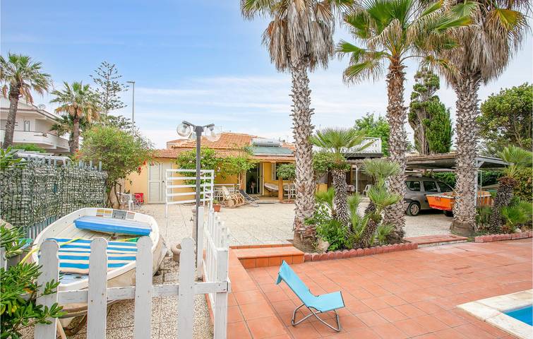 Casa de vacaciones para 7 personas, con terraza además de piscina y jardín - 1