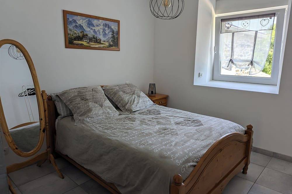 Gite Boucharin La grange de Louis**** 10 pers 5 chambres 5 douches, Spa et Sauna in Araules, Haute-Loire