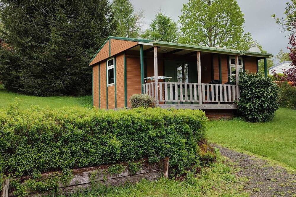 Gemütliches Chalet in La Tour-d'Auvergne - 6 Pers. in La Tour-d'Auvergne, Regionaler Naturpark Volcans d'Auvergne