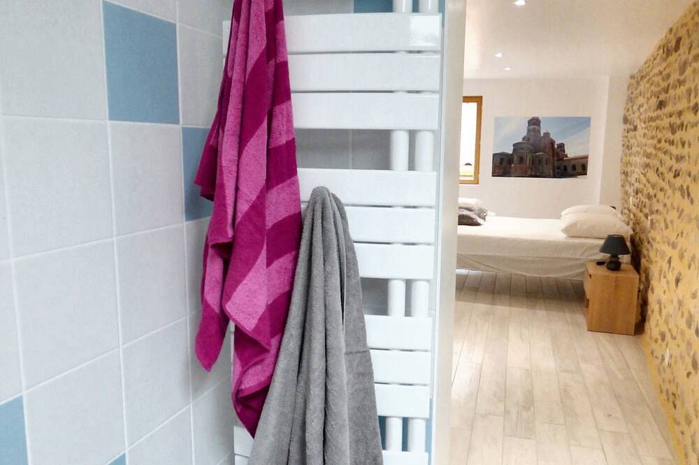 Homerez - Casa cómoda en el corazón de Brioude con aparcamiento privado. in Brioude, Macizo Central