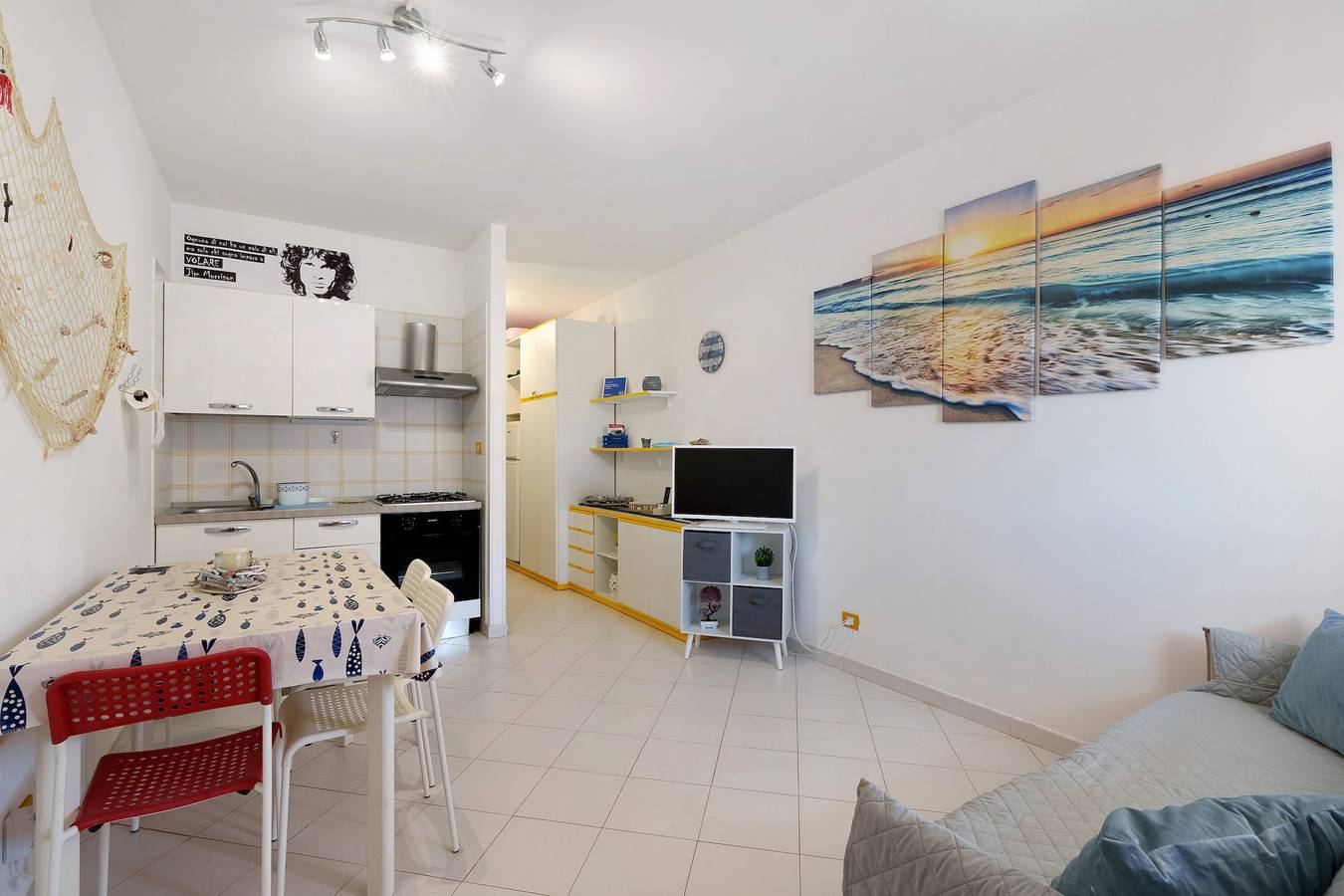 Appartement entier, Appartement 'Casa Perla Blu' avec vue sur la montagne, Wi-Fi et climatisation in San Vito Lo Capo, Province de Trapani