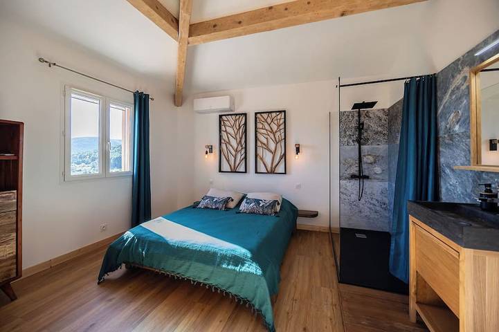 Location de vacances pour 14 personnes, avec jacuzzi et jardin, animaux acceptés à Payzac (Ardèche) - 4