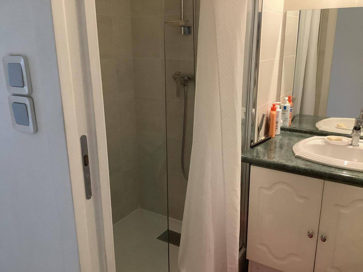 Appartement de vacances entier, Double Room with Balcony in Le Bouscat, Région de Bordeaux
