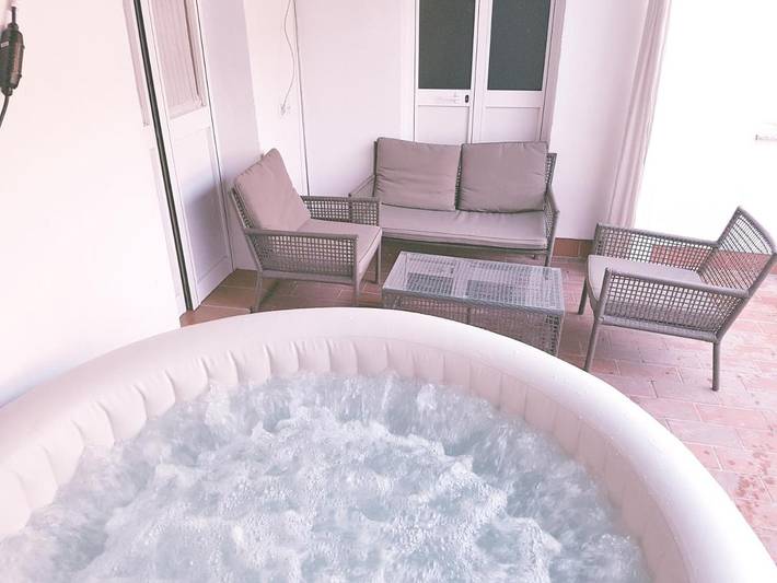 Casa de vacaciones para 5 personas, con terraza y jacuzzi - 1