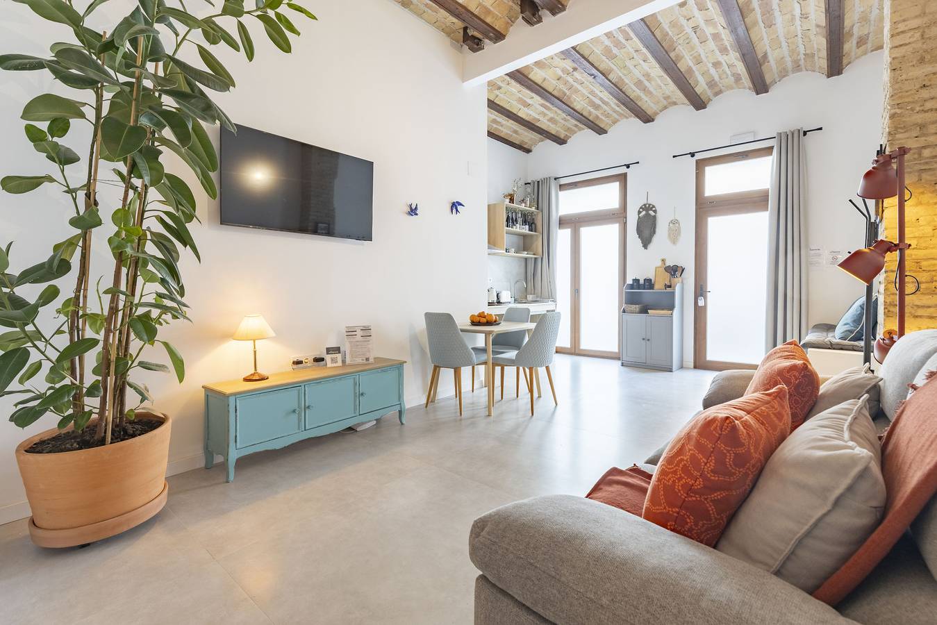 Apartamento entero, Apartamento de vacaciones para 4 personas con terraza in Valencia City Centre, Valencia