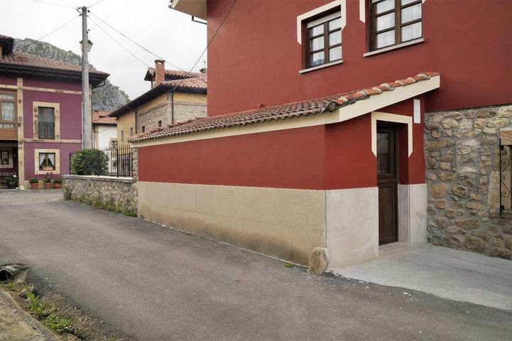 Location de vacances pour 8 personnes, avec vue et jardin, animaux acceptés dans Poo de Cabrales - 3