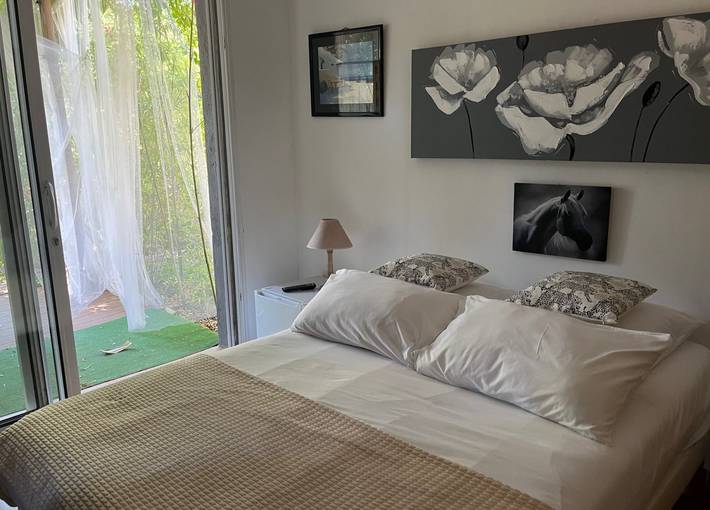 Chambre d’hôte pour 2 personnes, avec jardin et piscine dans le Gard - 2