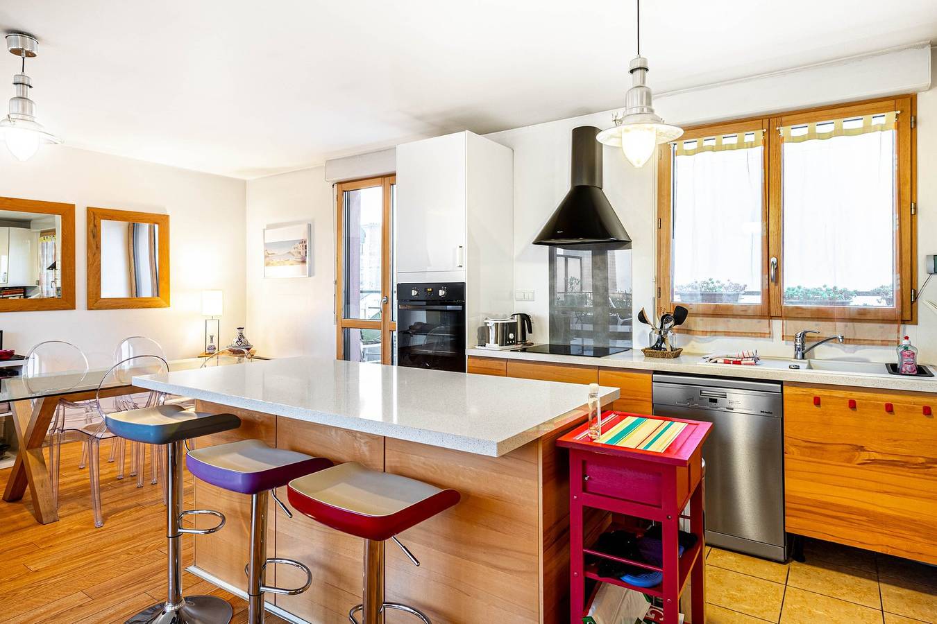 Appartement entier, Guestready - Superbe duplex pour 6 avec terrasse in Montreuil, Seine-Saint-Denis