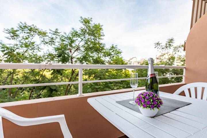 Apartamento para 6 personas, con piscina además de vistas y terraza en Arroyo de La Miel