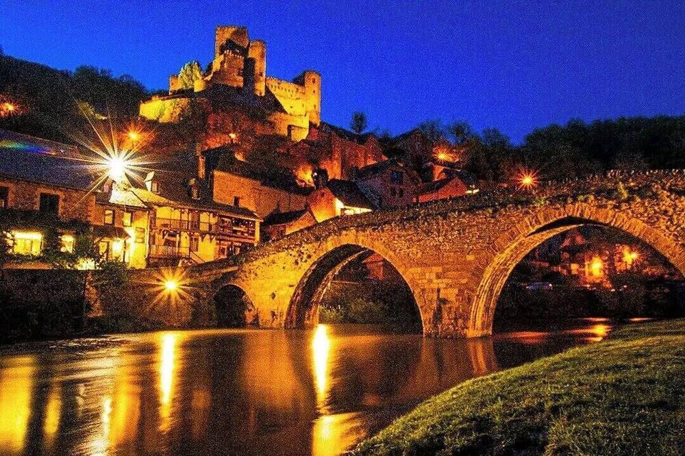Gite Belcastel - In One Of The Most Beautiful Villages In France - Aveyron in Belcastel, Aveyron