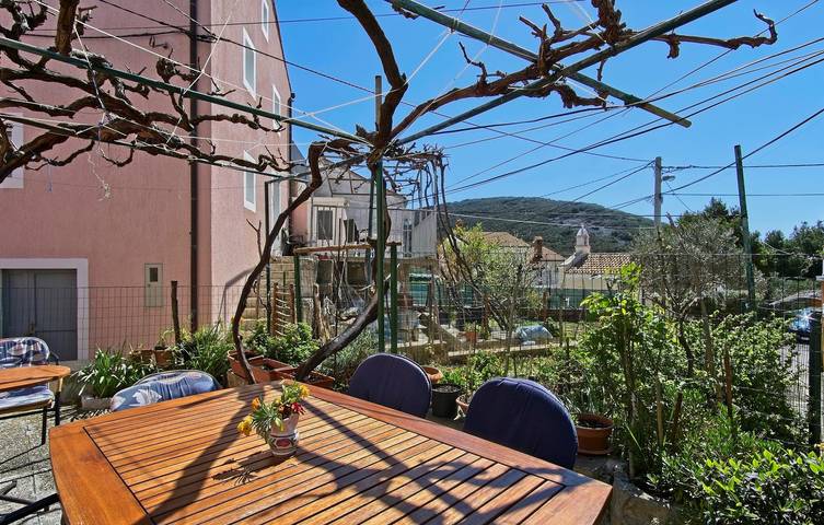 Ferienhaus für 7 Personen, mit Balkon/Terrasse auf Cres - 4