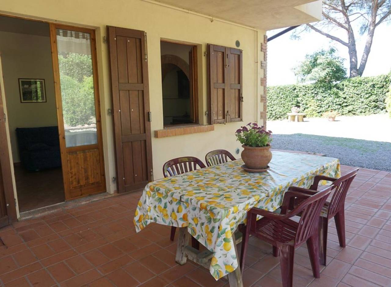 Appartement entier, Appartement '3' avec piscine partagée, jardin partagé et Wi-Fi in Montecatini Val di Cecina, Côte des Étrusques