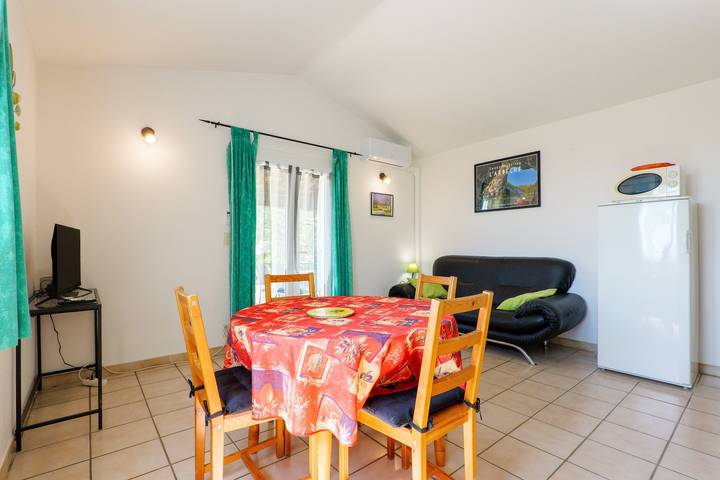 Holiday Home “L’Olivier - La Fontinelle” in Bessas, Ardèche
