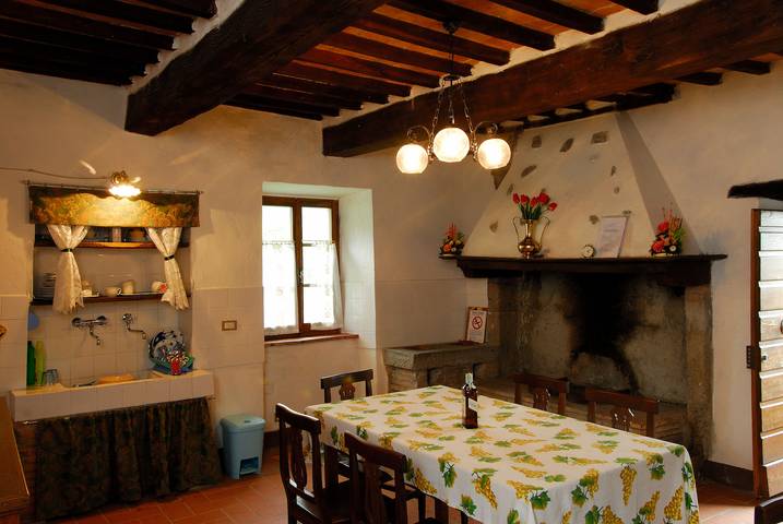 Agriturismo voor 3 personen, met tuin en uitzicht in Val d'Orcia