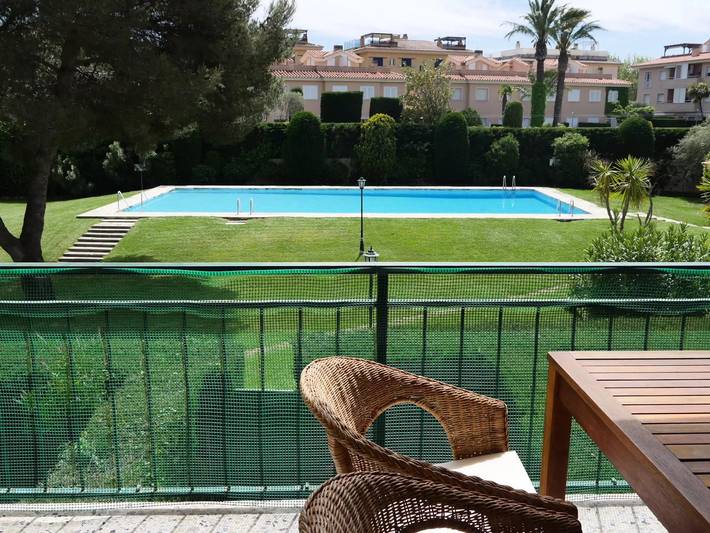 Location de vacances pour 3 personnes, avec piscine et jardin à Sant Feliu de Guíxols