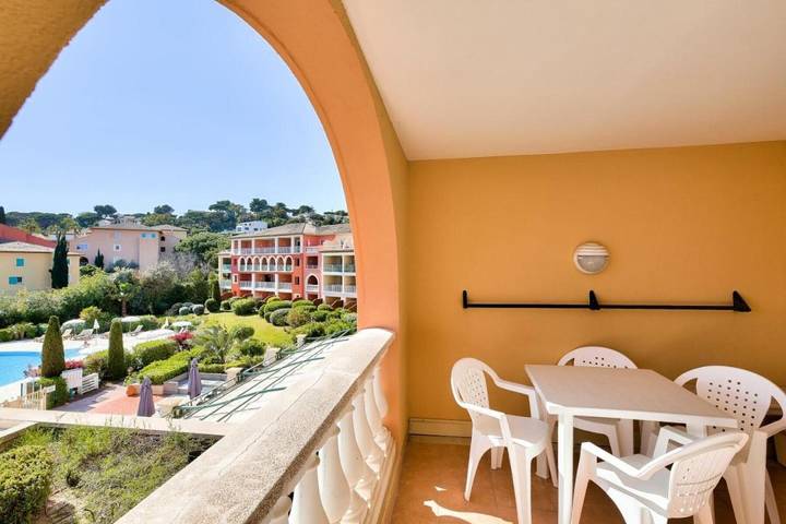 Appartement de vacances pour 4 personnes, avec piscine