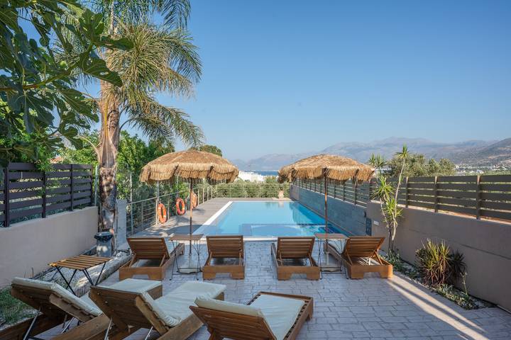 Holiday rental for 7 people, with Balcony and Hot tub as well as Garden and Children pool in Hersonissos