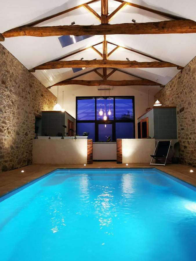 Location de vacances pour 25 personnes, avec vue et jardin ainsi que piscine et bassin pour enfant à La Flocellière - 4