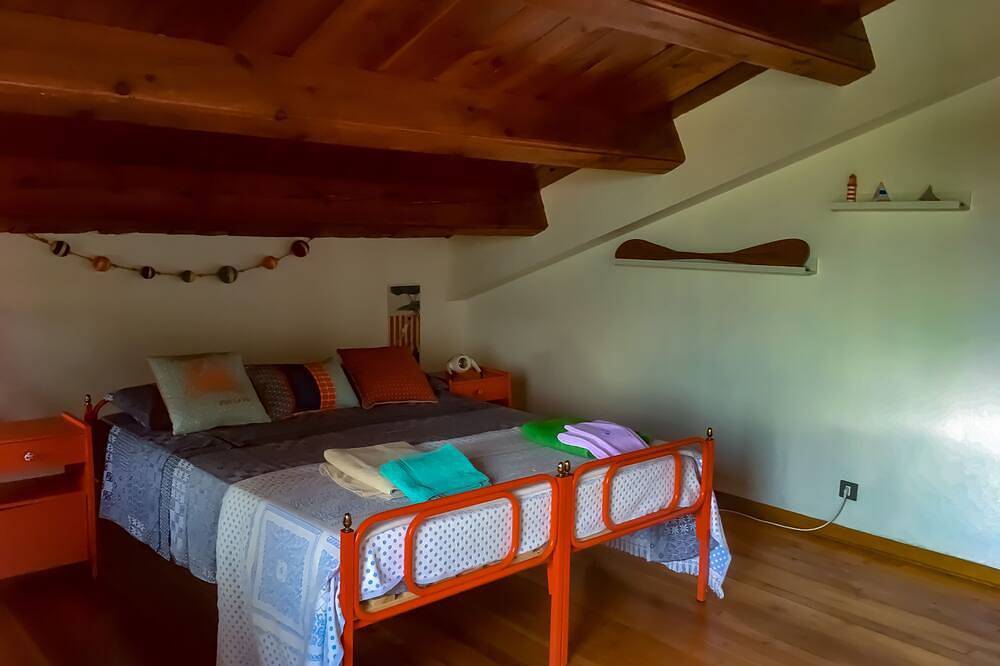 Ferienhaus mit Meerblick auf einem Hügel in San Costanzo, Valle del Metauro