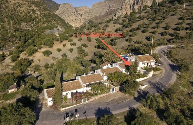 Casa rural para 4 personas, con piscina además de jardín y vistas, Se admiten mascotas en Álora - 4