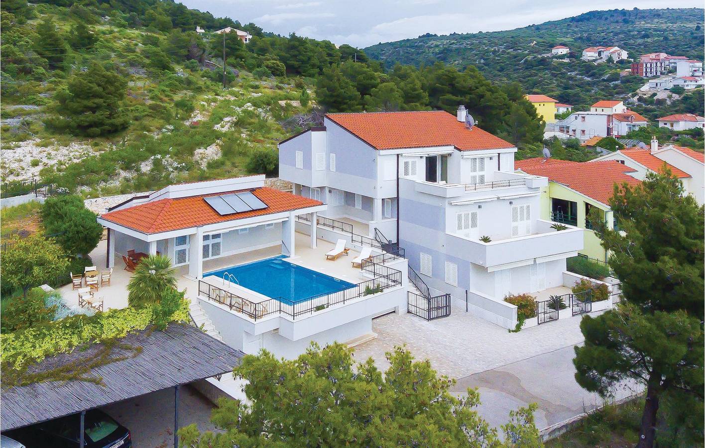 Feriehus for 15 personer med terrasse in Primosten, Šibenik-Knin