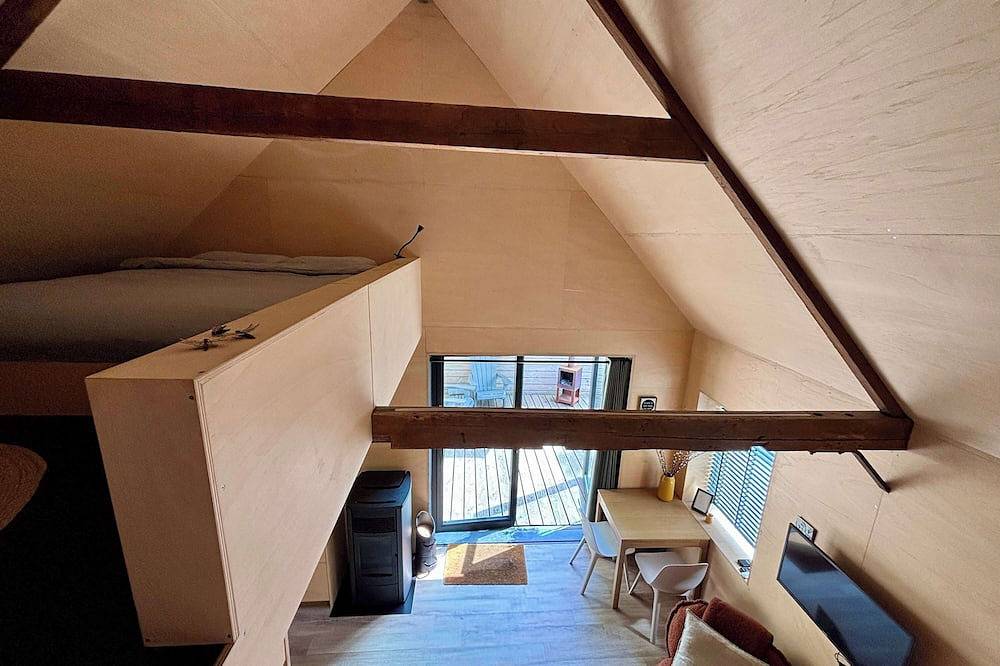 Tiny House mit Kamin in der Polderlandschaft | Tiny House Wood in Groede, Zeeuwse Kust