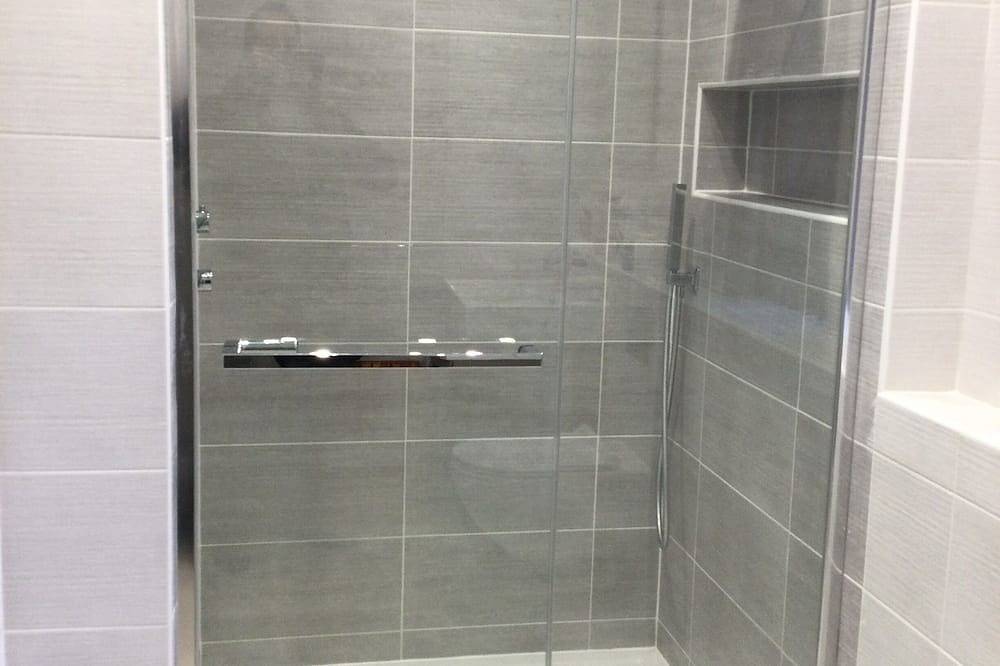 Entire apartment, Totally private apartment in family setting, not shared in Horwich, Bolton