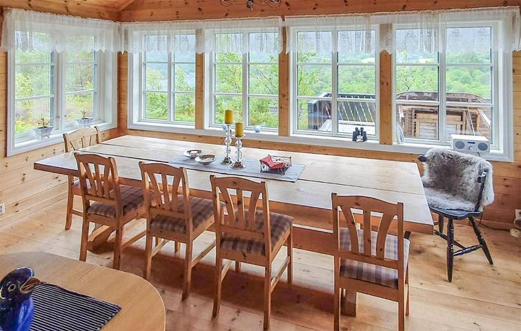 Ferienhaus für 10 Personen, mit Garten und Pool auf Tysnes - 4