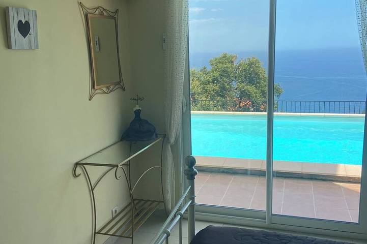 Villa avec piscine et magnifique vue sur la mer in Côte Vermeille, Cerbère