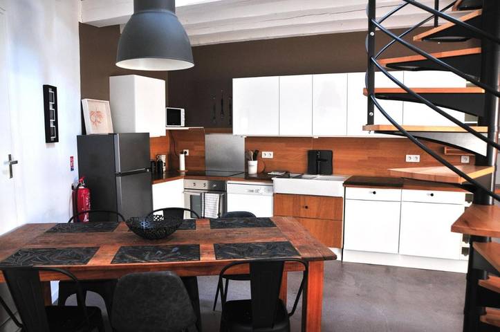 Gîte pour 6 personnes, avec piscine ainsi que vue et jardin, animaux acceptés à Cardet - 3