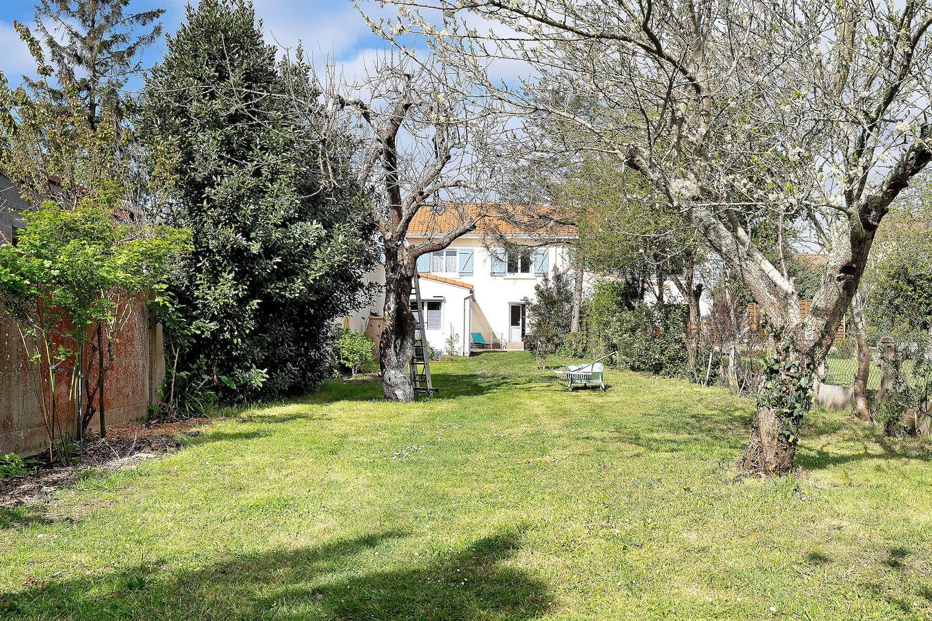 Chambre d’hôtes « Les Passiflores » avec terrasse partagée, jardin partagé et Wi-Fi in Pornic, Côte de Jade