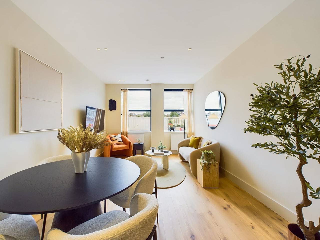 Entire apartment, Stylish St Pancras Apartment in Camden, London