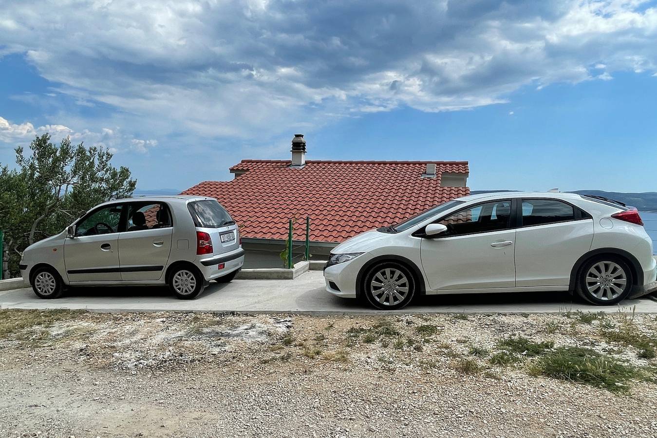 Entire apartment, Two bedroom apartment with balcony and sea view Marušići, Omiš A-25687-a in Marusici, Omiš-Riviera