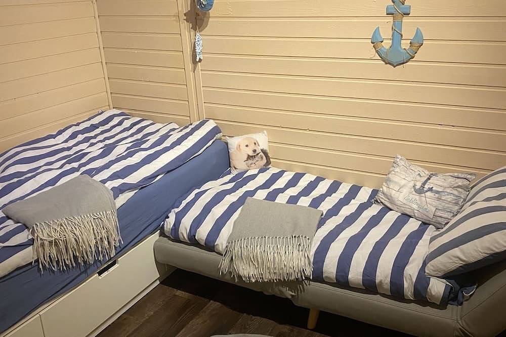 Cozy idyllic vacation home on the edge of a field 500 m to the Baltic Sea in Neukirchen, Ostholstein